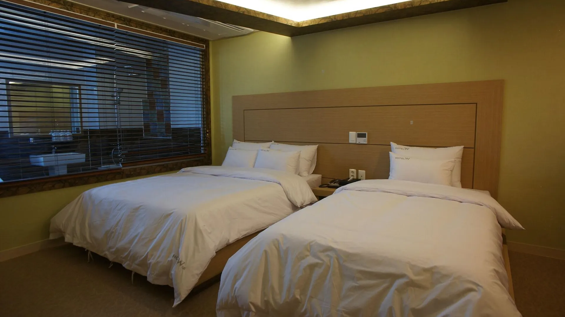 Hotel W Shinjeju contacts