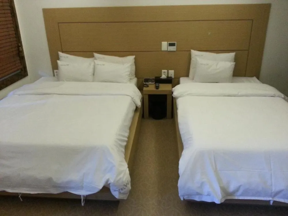 Hotel W Shinjeju 2*, Jeju South Korea
