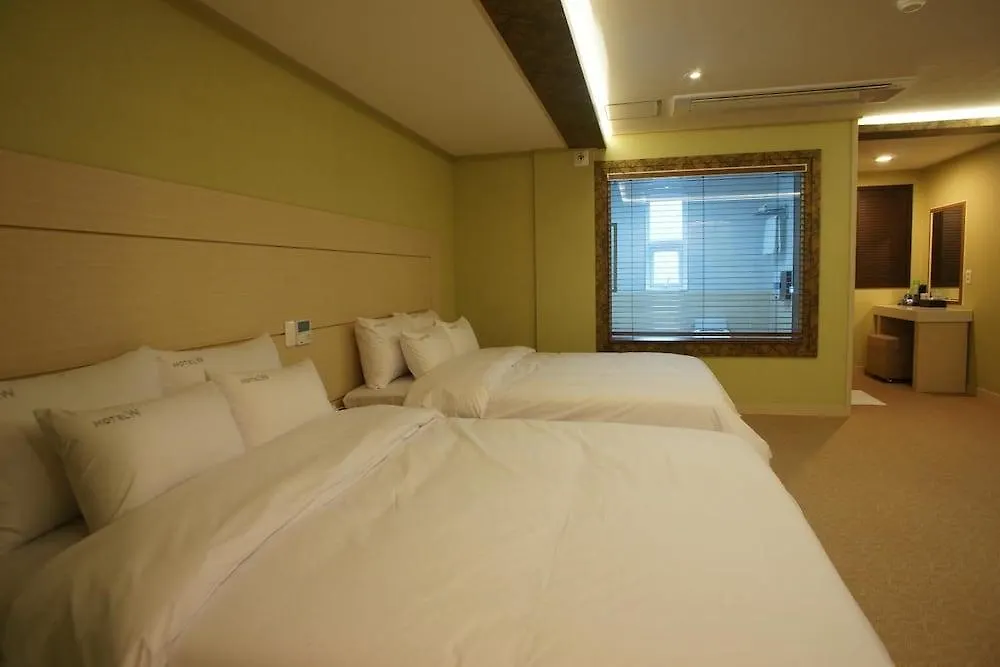 ** Motel Hotel W Shinjeju South Korea