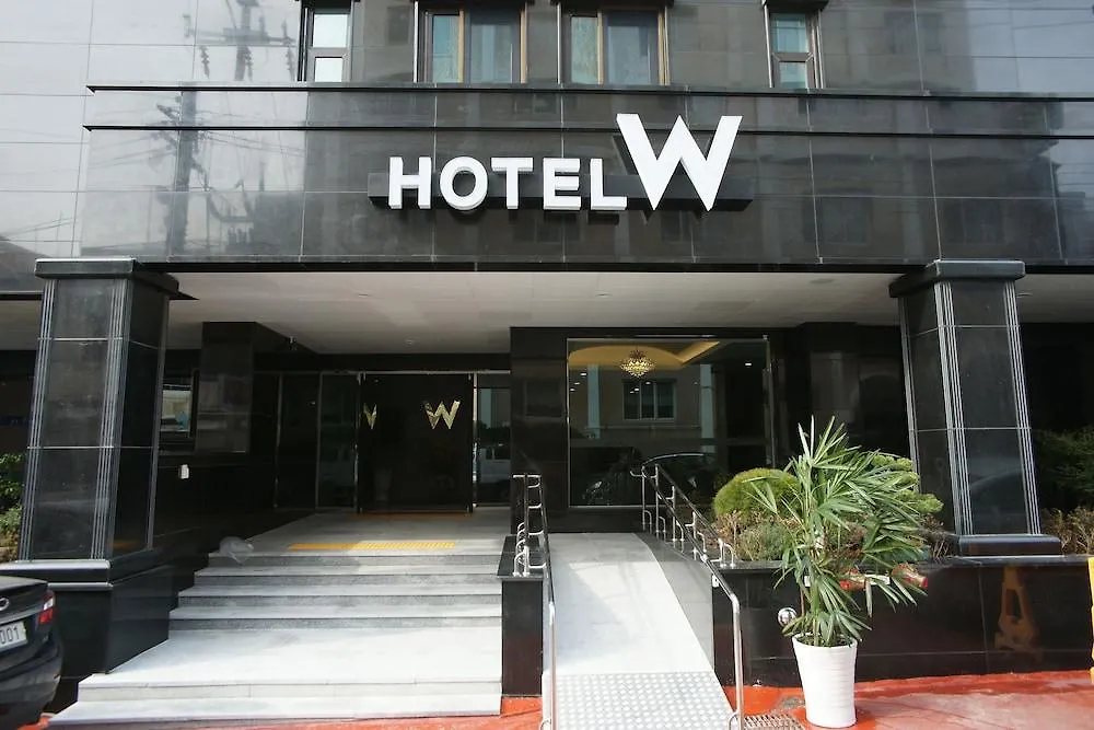 Hotel W Shinjeju 2*, Jeju